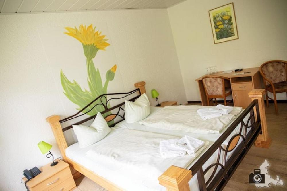 Kraeuterbaude Hotel Saupsdorf Ngoại thất bức ảnh